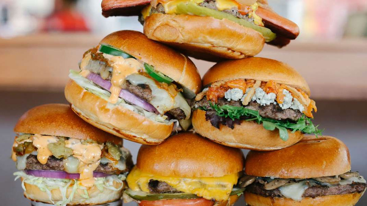 Best Burgers in Tampa 2024 – Tampa Burger Co. Pyramid Stack