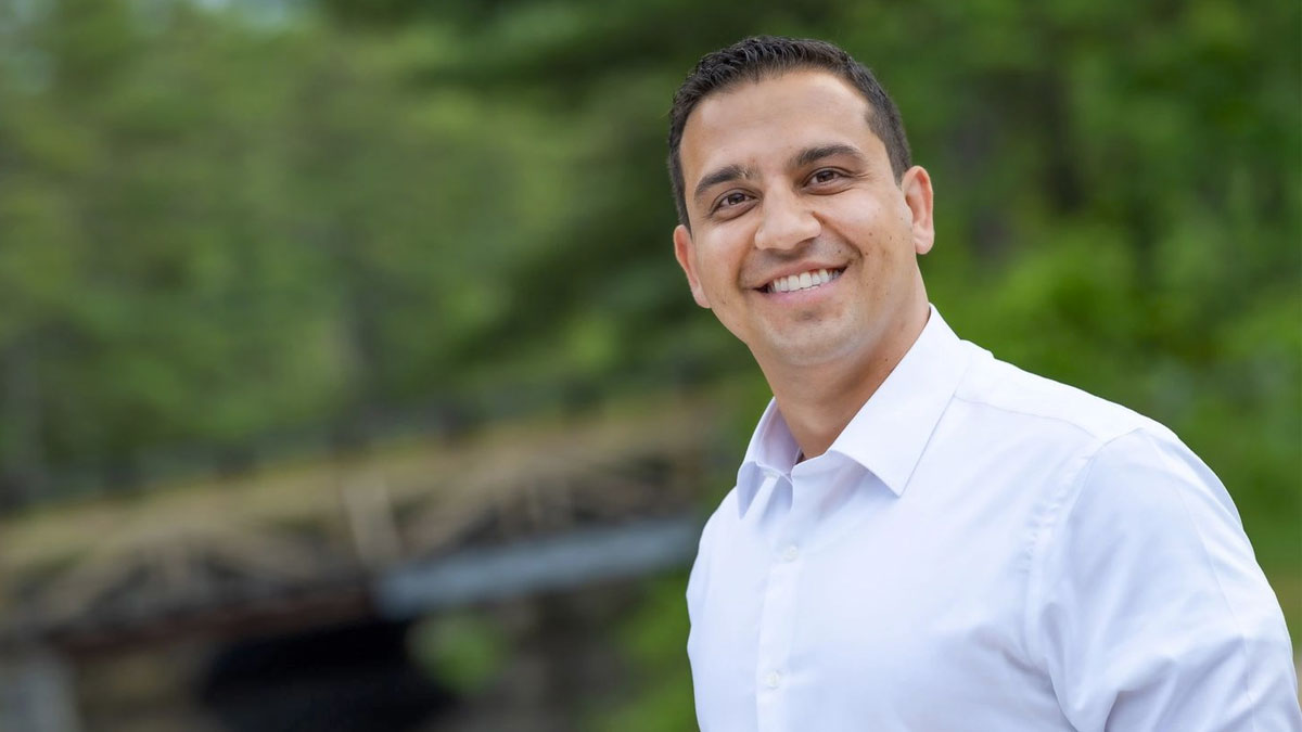 Dr. Hamid Bakhtiari Dr. Hamid Bakhtiari